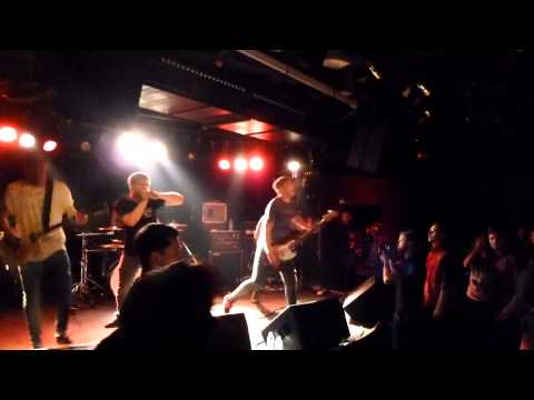 Rising Anger - Like Vultures (@ Drop The Bomb, Berlin)
