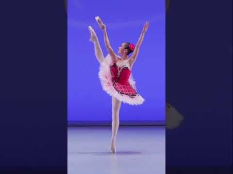 Yua Sato nails La Esmeralda Finale!