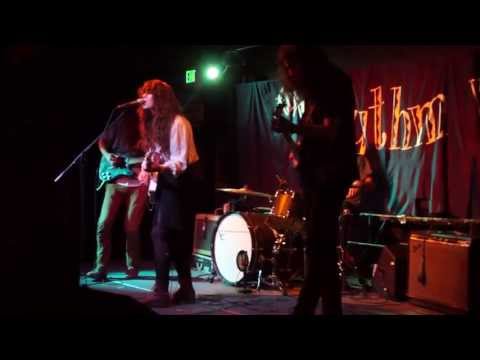 Widowspeak - In the Pines (Live at The Rhythm Room) - HD