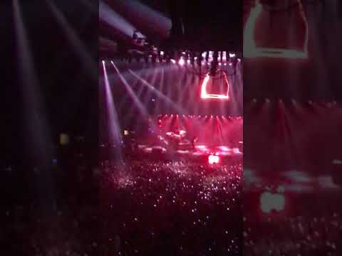 twenty one pilots - stressed out (live saint-petersburg 04.02.2019)