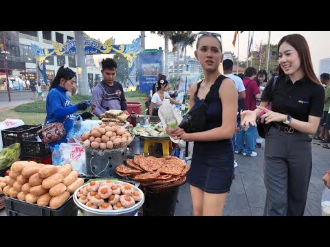 Amazing!! Cambodian STREET FOOD Tour | Walking Tour in Riverside Food Market, Phnom Penh 2026