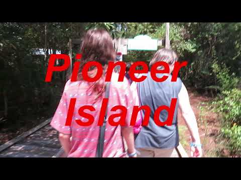 Exploring Pioneer Island in a HOT & HUMID Okefenokee Swamp
