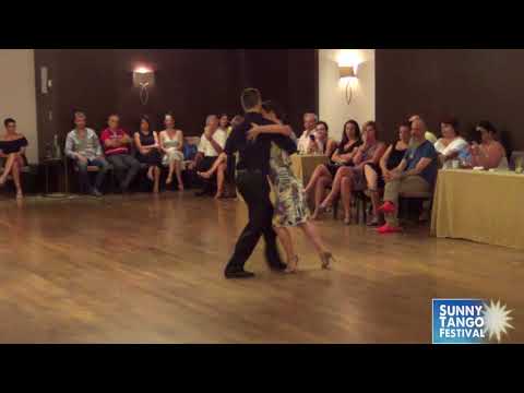  Ilektra Karfopoulou  and  Andreas Spiliopoulos  are  dancing  to  the  tango  "  Ansiedad  "  by  Juan D'Arienzo  at  Sunny Tango Festival  in  2018