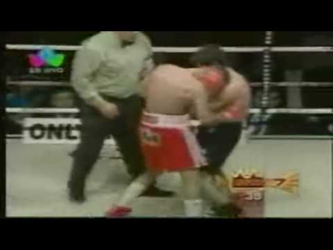 Juan Palacios el  campeon interino de las 105 libras del consejo mundial de boxeo marcó 103 libras