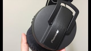 Video thumbnail for Pioneer HRM‑7 headphones by MR