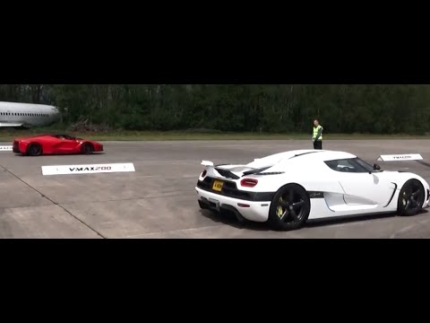 LaFerrari vs Koenigsegg Agera