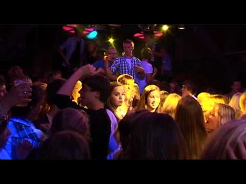 Dancing Bruins - Zaal - De Delle