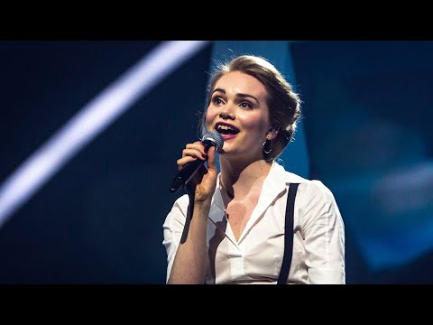 Video zu 'Love Is Forever' ansehen