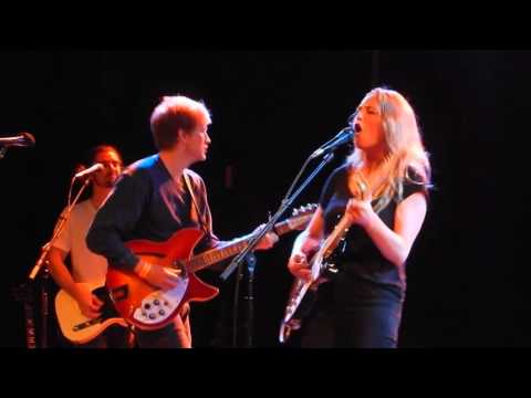 Lissie - When I'm Alone (with Guest Guitarist Øystein Greni from Big Bang Norway) - Live in LA 2016