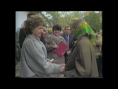 Az oroszlányi Szlovák Tájház avatása 1987-ben