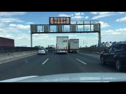 Driving in Budapest - ring road (M0) heavy traffic