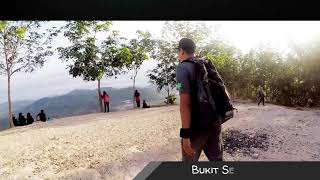 preview picture of video 'HIKING BUKIT SELADANG - RED FOREST - LATA MERAUNG'