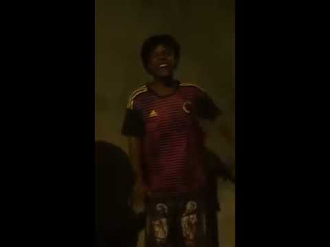 Mc Vitin Lc e Mc Pkzinho - que que isso que ta acontecendo comigo