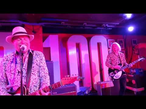 'Psychedelic Sitar Casual' - Luke Haines & Peter Buck @100 Club, London UK