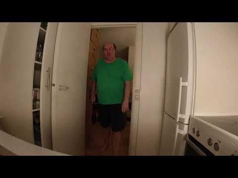 MongoTV_7657 - Del 4 - FORKØLET OG FRYSER OG TÆNDER 2000 WATT VARMELUFTSBLÆSER I STUEN