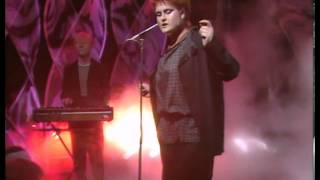 Yazoo - Don&#39;t Go (Live at Top of the Pops in 1982)