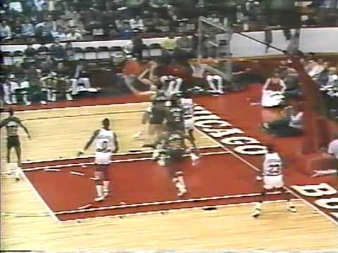 Michael Jordan Greatest Games: 37 Points vs Bucks (1984)