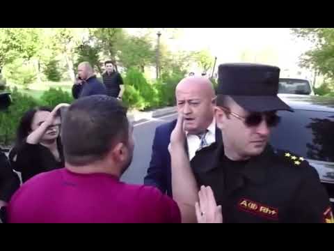 Ինչպես են հարվածում Հովիկ Աղազարյանին