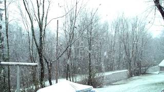 preview picture of video 'Snowfall at 3:42 PM on December 7, 2011'