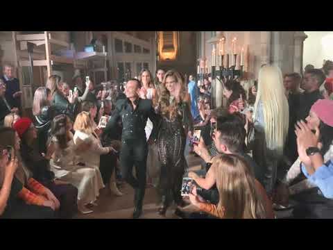 Julien Macdonald finale SS20 London Fashion Week