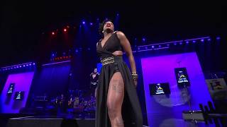 Fantasia Performs &quot;When I See You&quot; at Steve Harvey&#39;s Neighboorhood Awards
