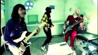 Santo Remedio Music Video