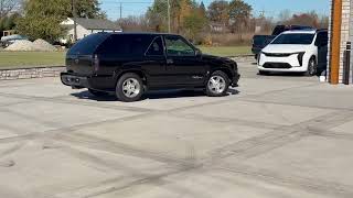 2002 Chevrolet Blazer Xtreme Pulling In