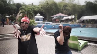 Download lagu RapX - SOSIALITA 80 Juta ( M/V) mp3 Download lagu RapX - SOSIALITA 80 Juta ( M/V) mp3