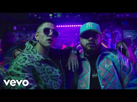 Andy Rivera, Totoy El Frio - No Es la Misma (Video Oficial)