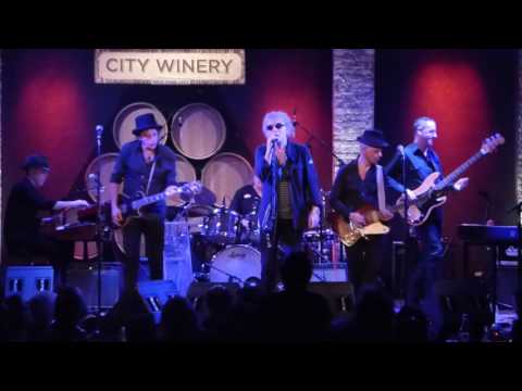 Ian Hunter - The Moon Upstairs  2-7-17 City Winery, NYC