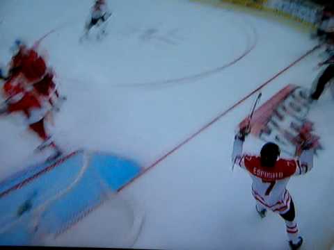Third Canadian goal against Czech Republic at World Juniors