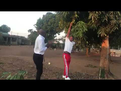 twenty fingers deixa as mangas cairem pessoalmente