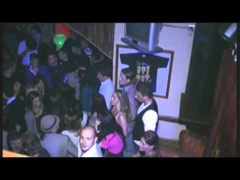 BARERA'S PUB VENERDI' 15 APRILE....UNA NOTTE SPECIALE..avi