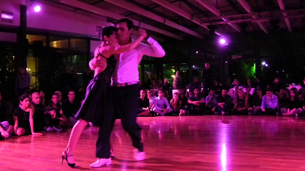 Esibizione di Eloy Souto & Laura Elizondo . Milonga LoS PeBeTeS (Sa)
