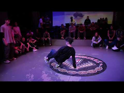 juniors 1/4 final bboy Микки vs BRIZZ - BREAKONIERS 5 YEARS ANNIVERSARY