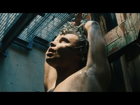 MAVERICK - ROMA PIANGE prod. ADE & Joess (Official Music Video)