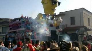 preview picture of video 'Carnevale Santegidiese 2011 Duff-Sant'Omero .mp4'