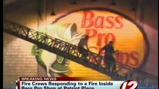 preview picture of video 'Fire breaks out at Bass Pro Shop in Foxboro'
