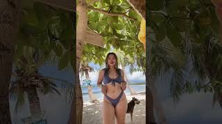 bikini TikTok be like...