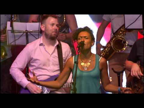 Afro-Latino Festival 2015 Bree (B): Ne T'en Fais Pas - Bye Bye Buy - Live