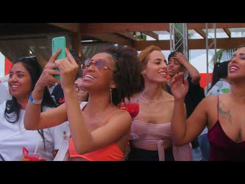 DE FÉRIAS COM PRESENÇA | Sinais - Primeira Namorada - O que Tinha que Dar | Ao Vivo - Samba e Pagode