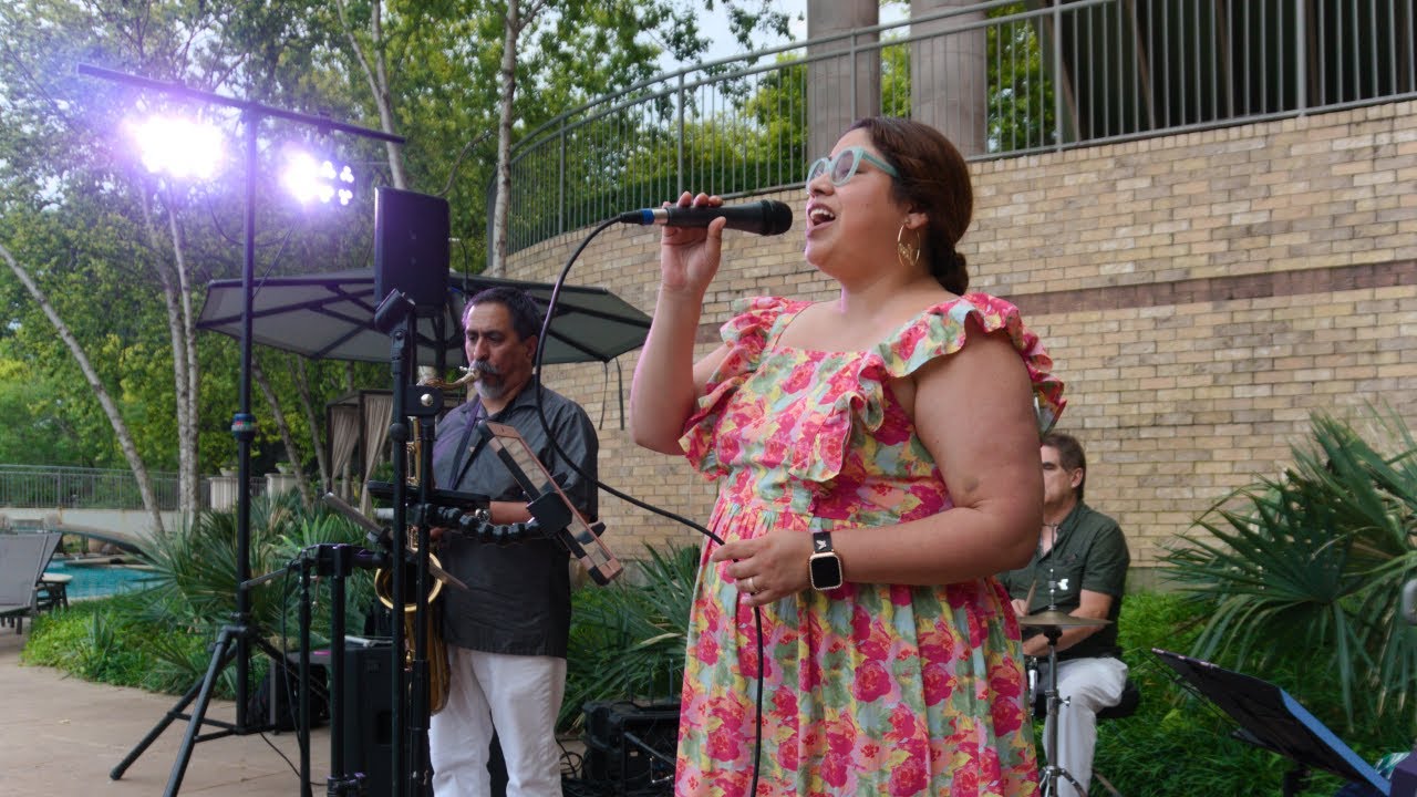 Promotional video thumbnail 9 for Lara Latin