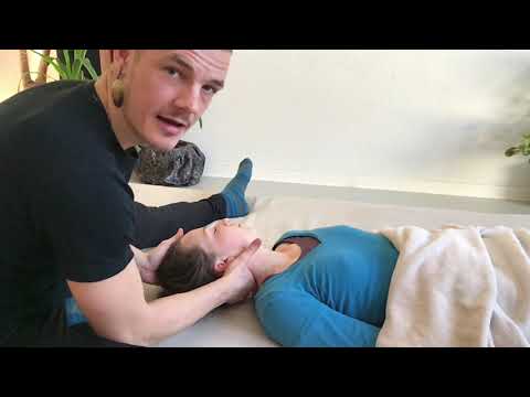 Thai Yoga Massage - Herzöffner, Schulter, Oberer Rücken, Nacken Halswirbelsäule