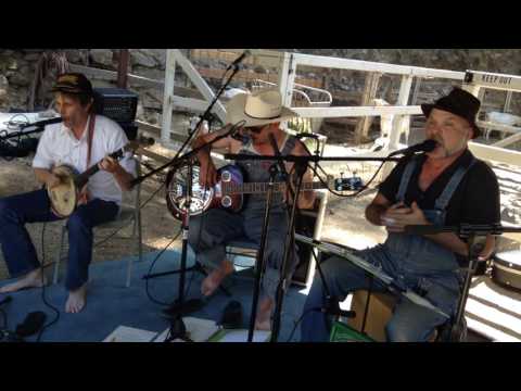 Good Ol' Mountain Dew - Capguns & Walter live at the 3rd Barnyard Jamboree 8/2/15