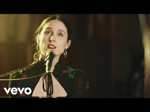 Flotando - Francisca Valenzuela