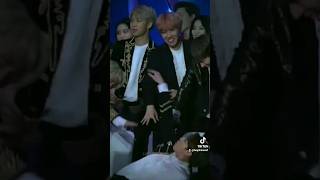 Queria fazer isso que o Jungkook faz viu? 🤯✨