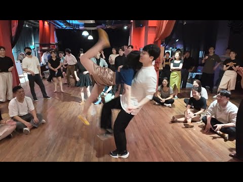 당신도 할 수 있어요!      버터플라이킥이 완성되는 새해득춤기원 ...
