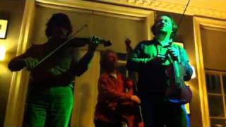 Tcha limberger and friends play Transylvanian tunes, Bridge