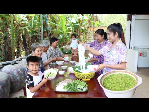 Family in countryside prepare Cambodia noodle for lunch / Family food cooking