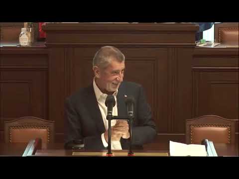 Andrej Babiš zahajuje ve Sněmovně vystoupení k povolebnímu rozhovoru premiéra Fialy